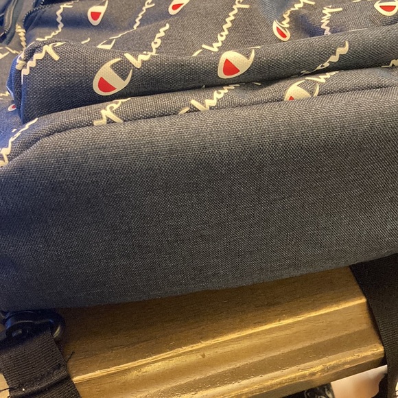 Kids Champion backpack NWOT - Picture 6 of 6